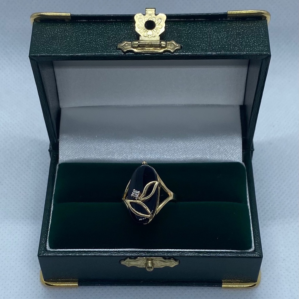10k gold onyx ring with diamond accent